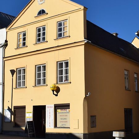Apartman Pod Zamkem Javorník Exteriér fotografie
